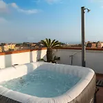 Prázdninový dům Terrazza Vista Vesuvio E Capri Con Jacuzzi Privata Neapol